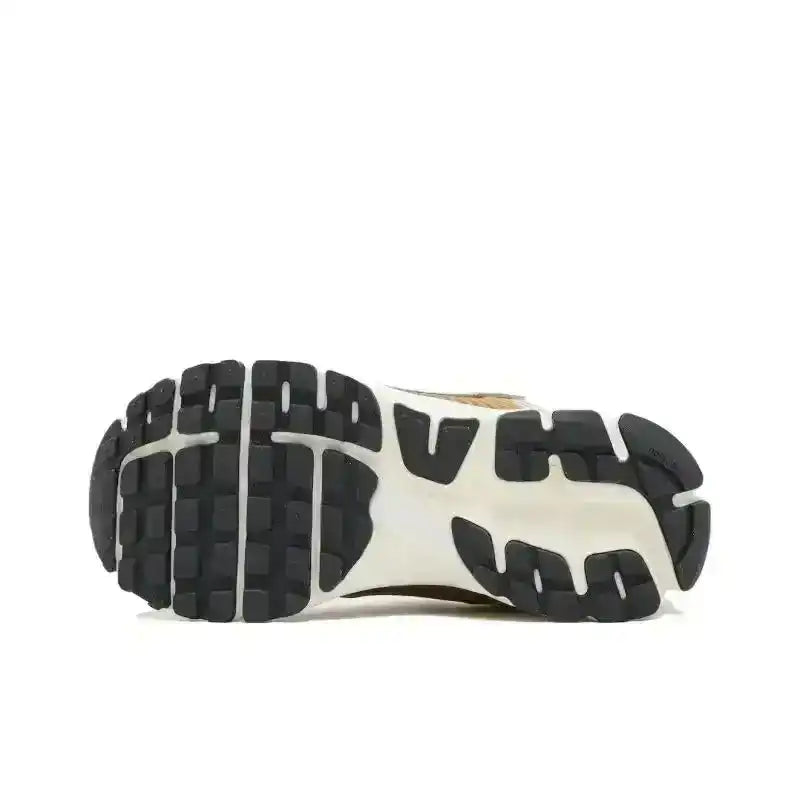 Nike Zoom Vomero 5 Metallic Gold – Premium