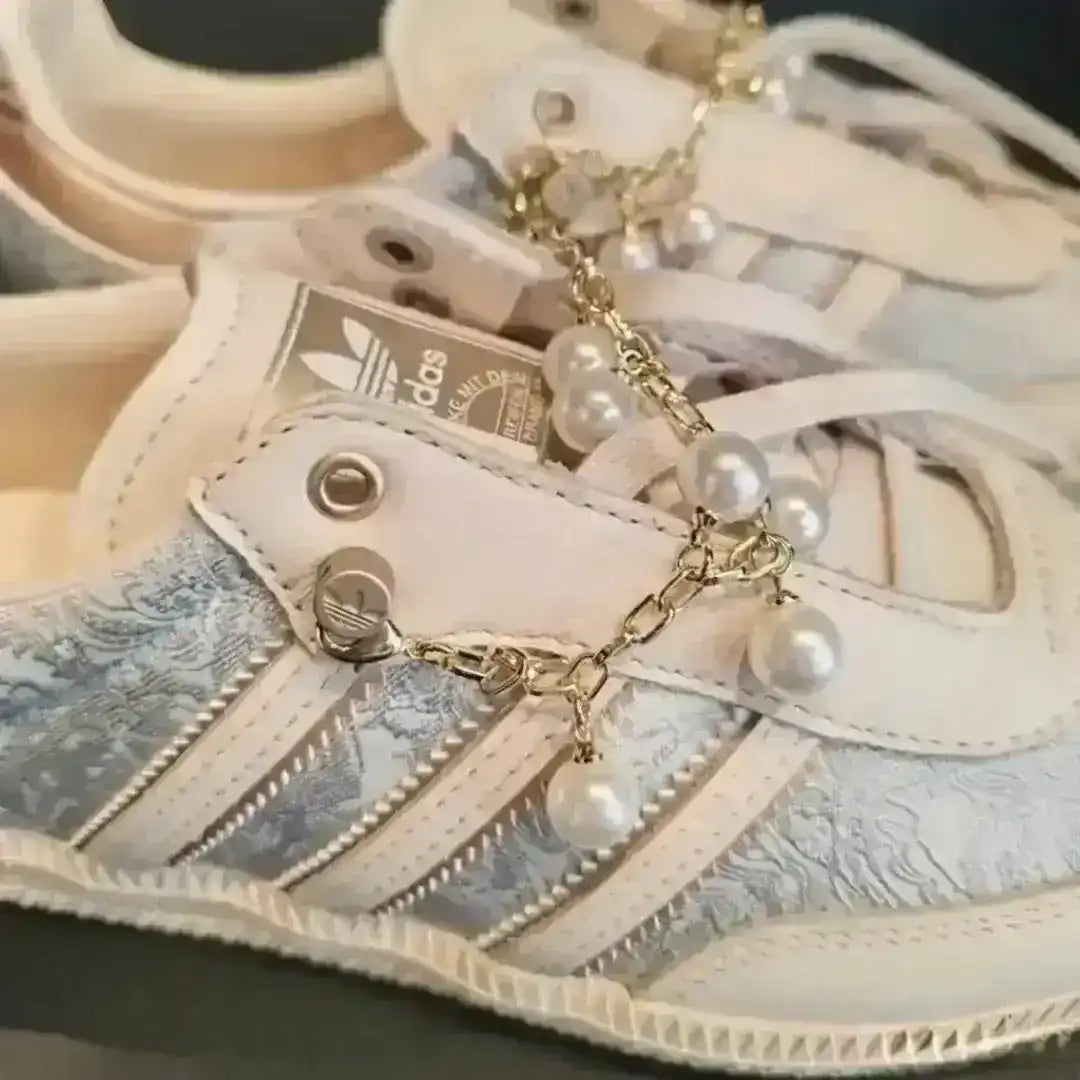 Adidas Samba OG 'Hong Kong Queen'