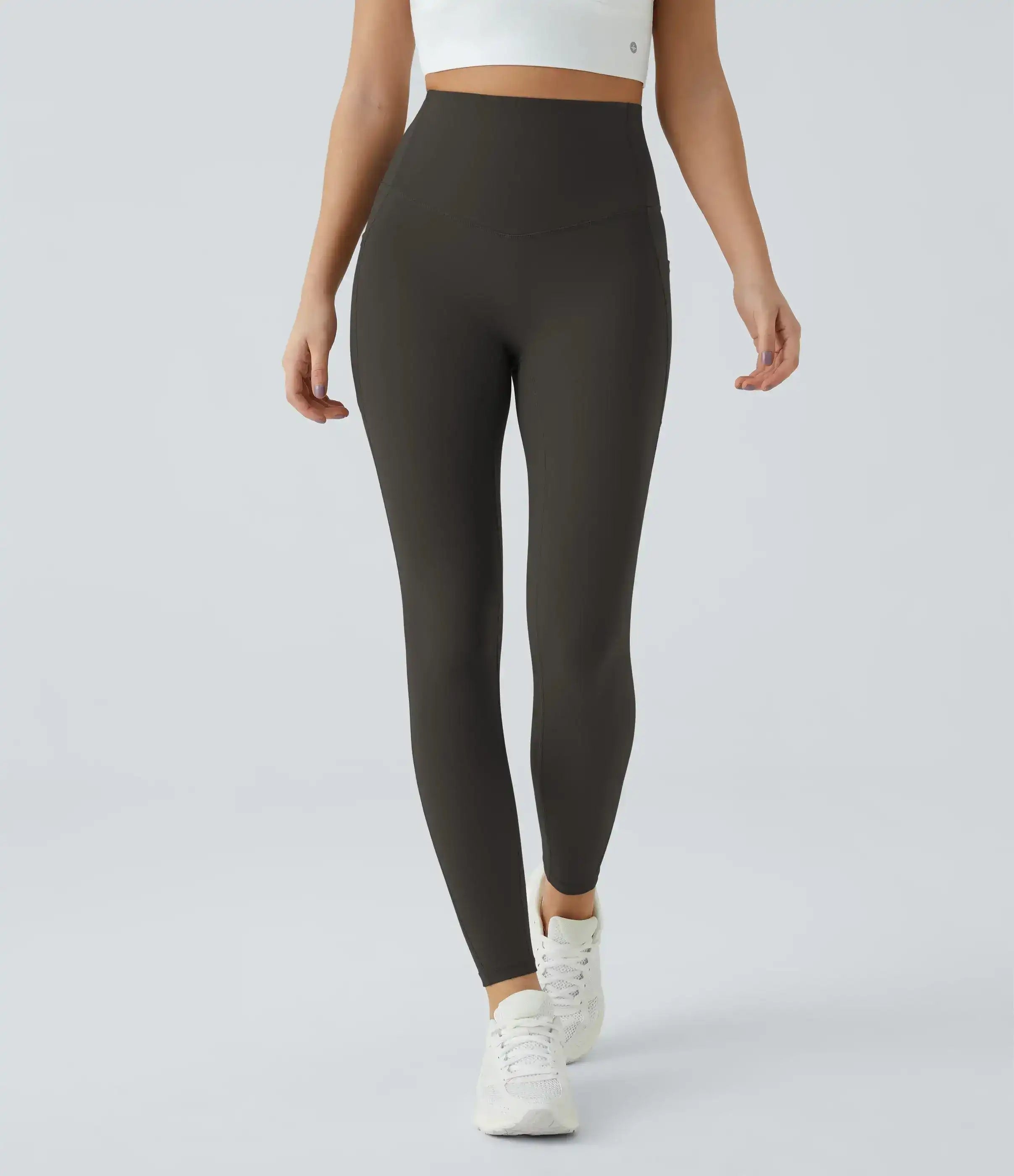 Halara Ultra-Hold High Waist Pocket Legging — Sculpted Support with Everyday Comfort