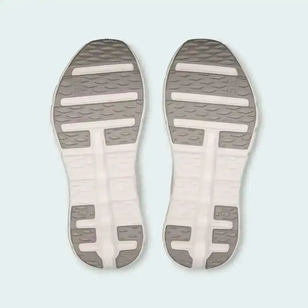 On Cloudtilt – Performance Comfort & Modern Design