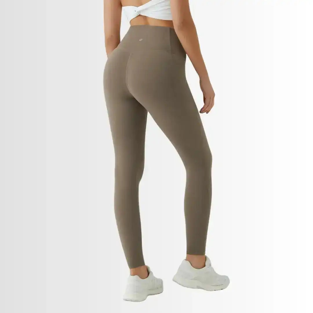 Halara Ultra-Hold High Waist Pocket Legging — Sculpted Support with Everyday Comfort