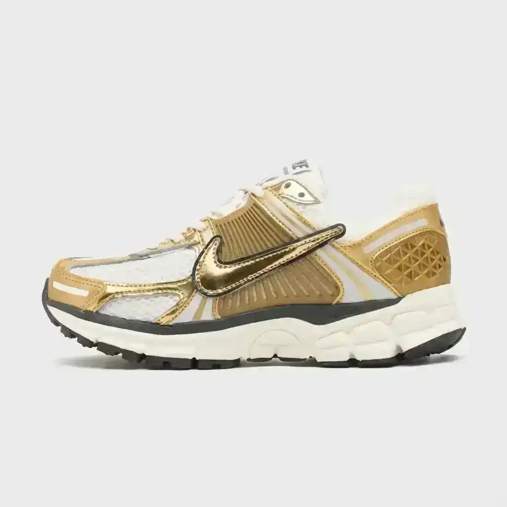 Nike Zoom Vomero 5 "Metallic Gold"