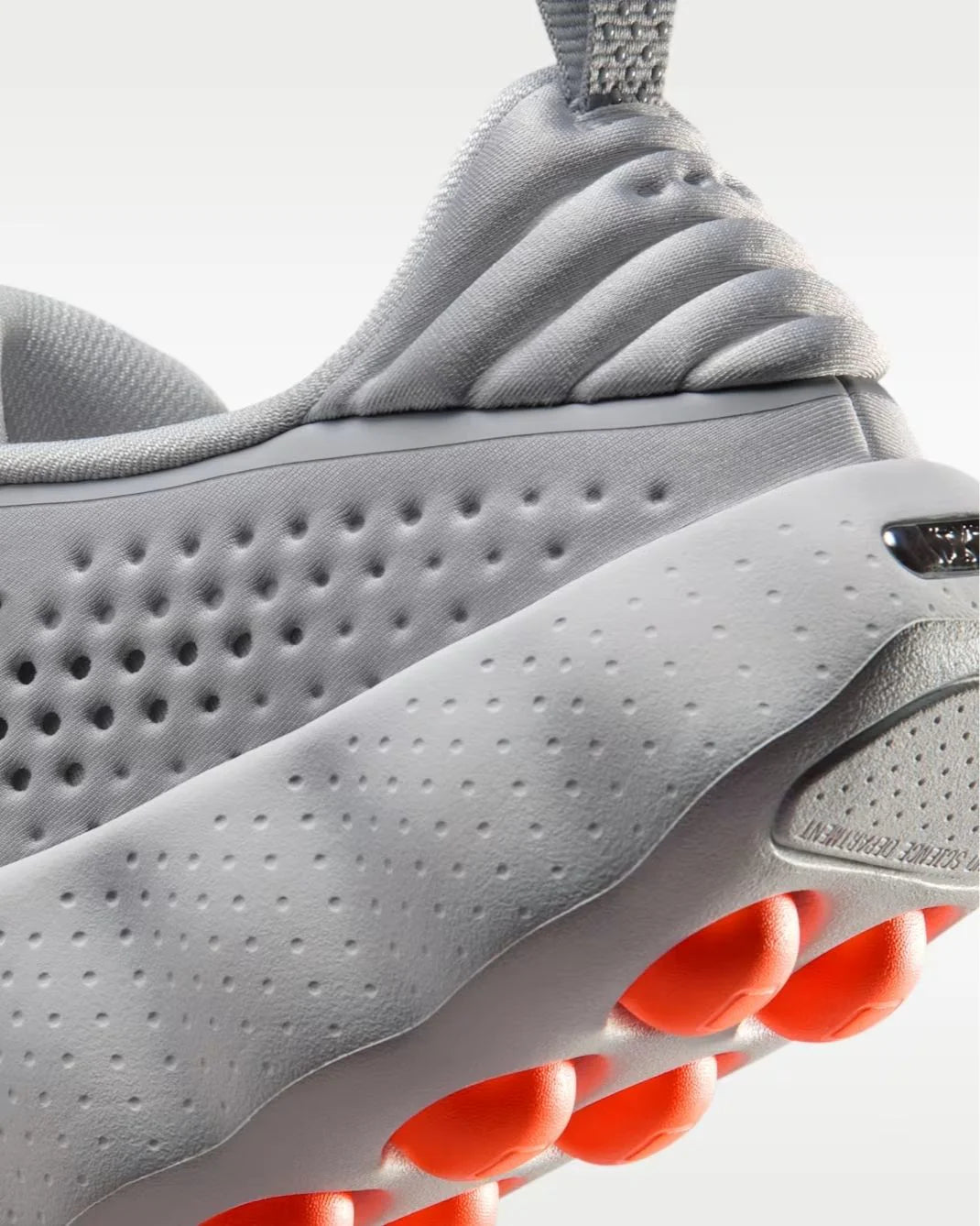 Nike Mind 002 – Light Smoke