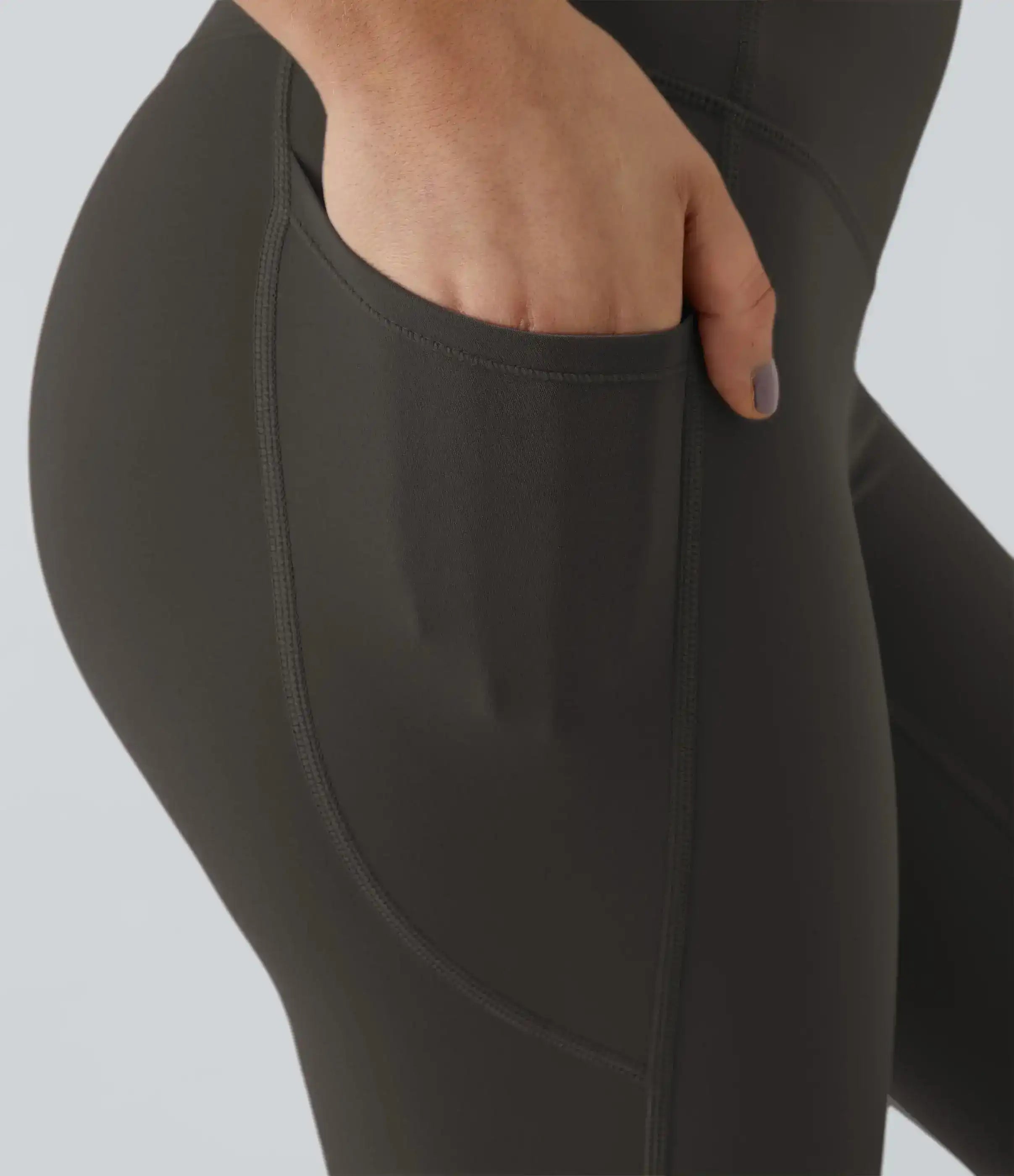 Halara Ultra-Hold High Waist Pocket Legging — Sculpted Support with Everyday Comfort