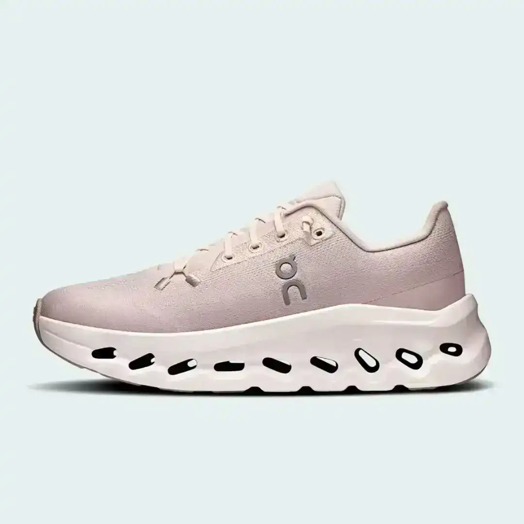 On Cloudtilt – Performance Comfort & Modern Design