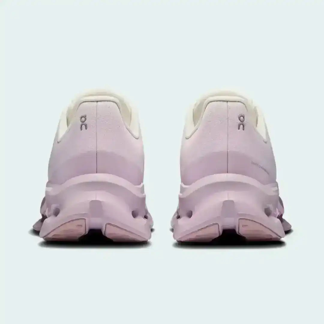 On Cloudtilt – Performance Comfort & Modern Design