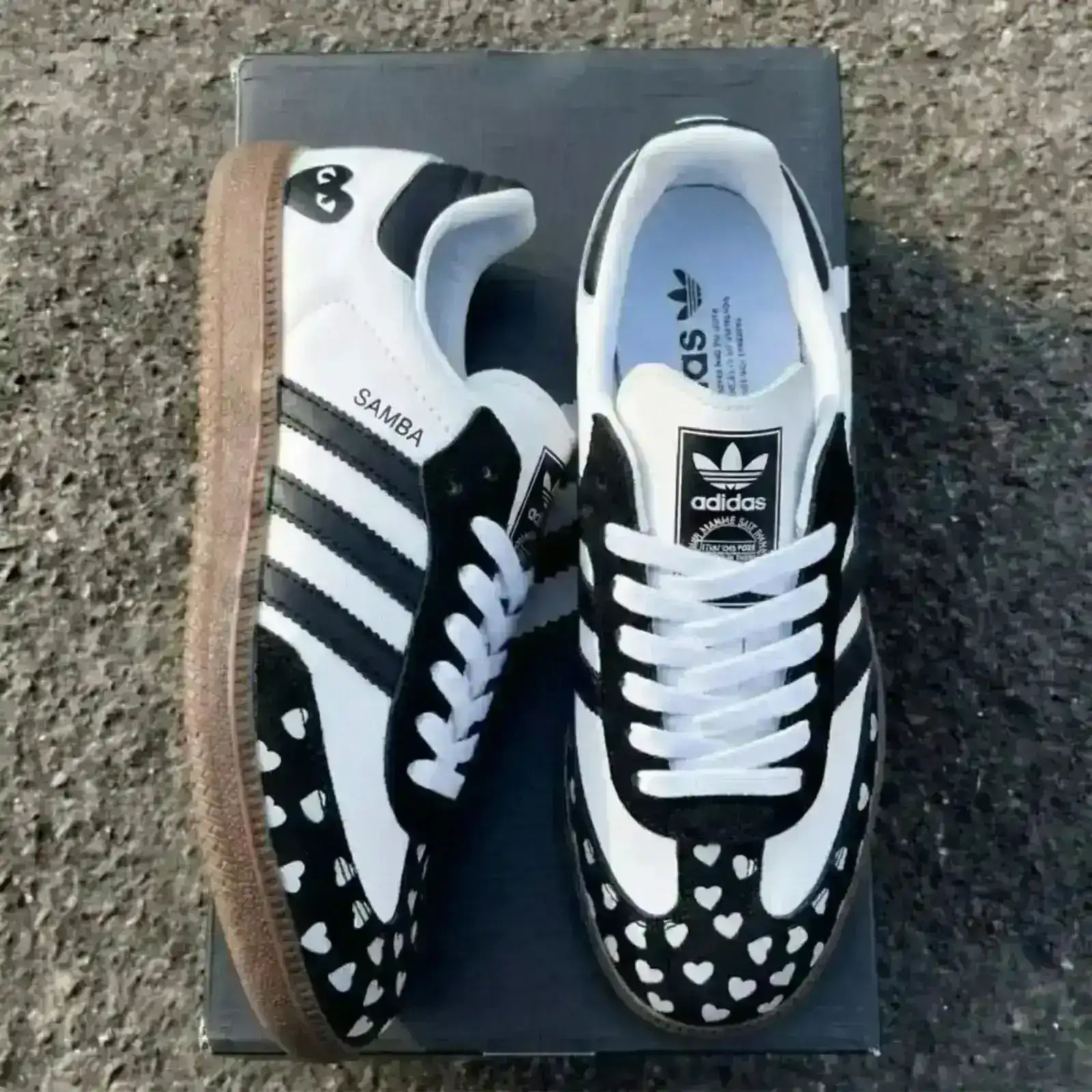 Adidas Love Heart 2026